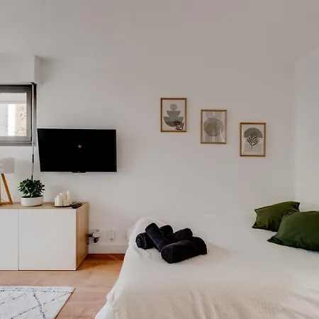 Place Dupuy, Clim, Parking, Terrasse *